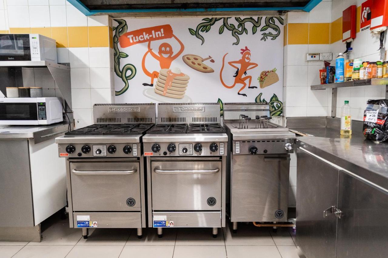 Mad Monkey Potts Point Hostel ซิดนีย์ ภายนอก รูปภาพ
