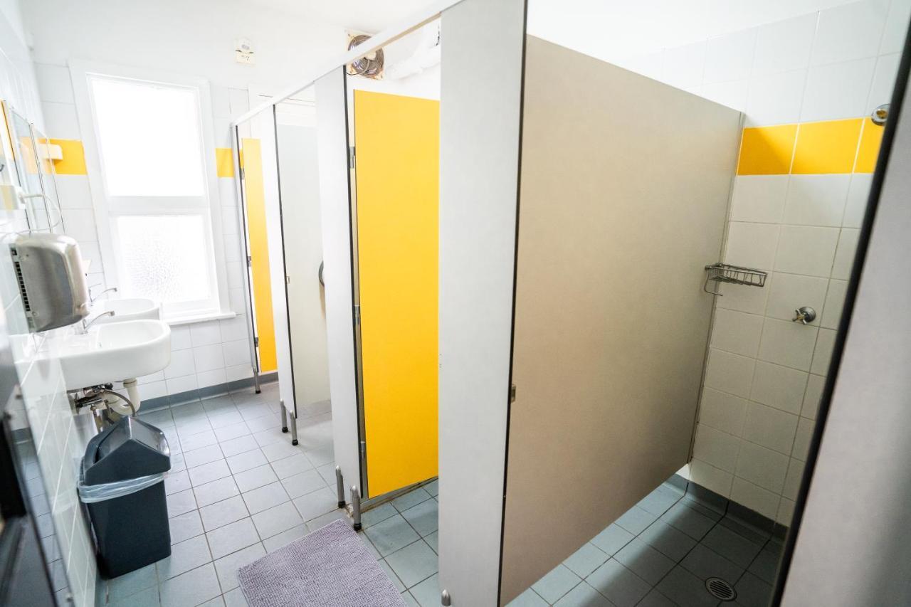 Mad Monkey Potts Point Hostel ซิดนีย์ ภายนอก รูปภาพ