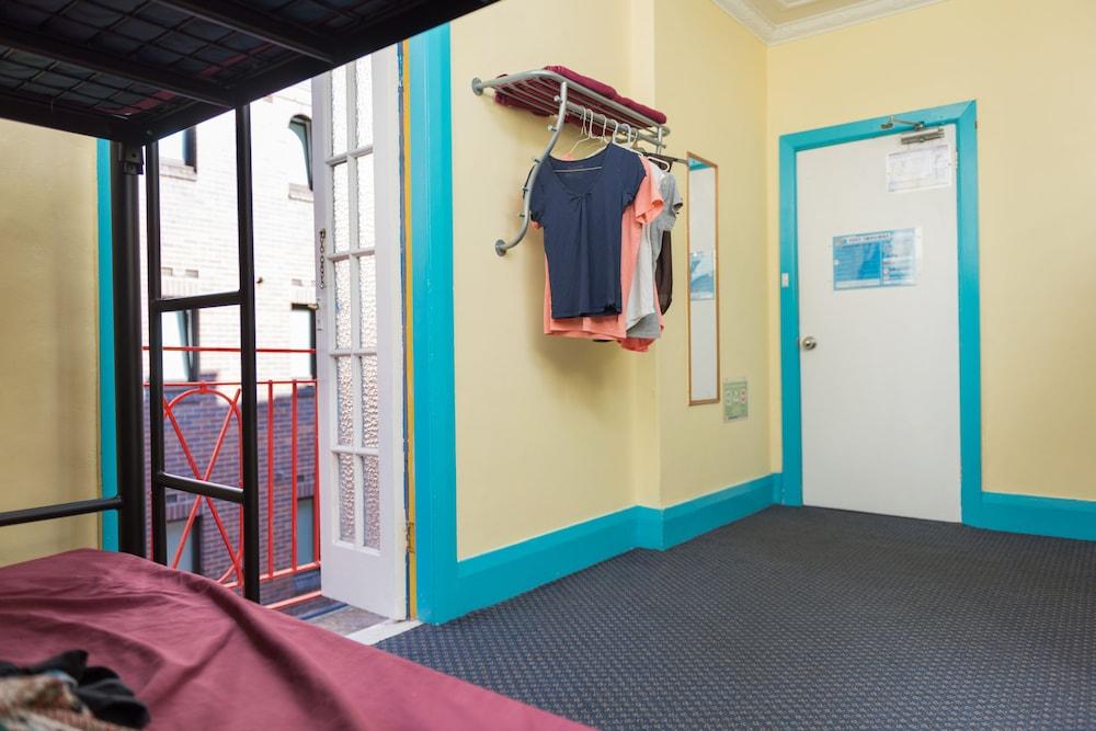 Mad Monkey Potts Point Hostel ซิดนีย์ ภายนอก รูปภาพ